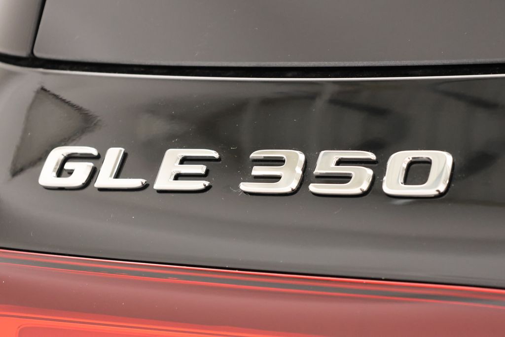 Thumbnail: 2026 Mercedes-Benz GLE - 9