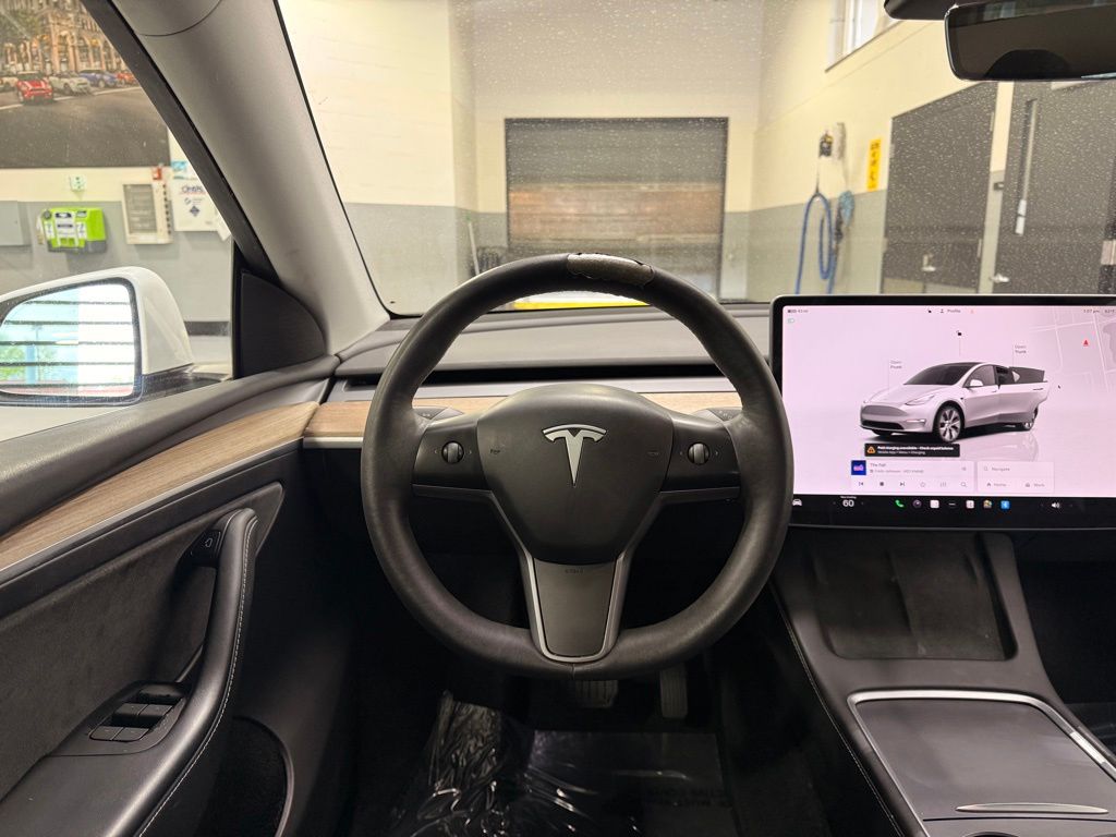 Thumbnail: 2023 Tesla Model Y - 20