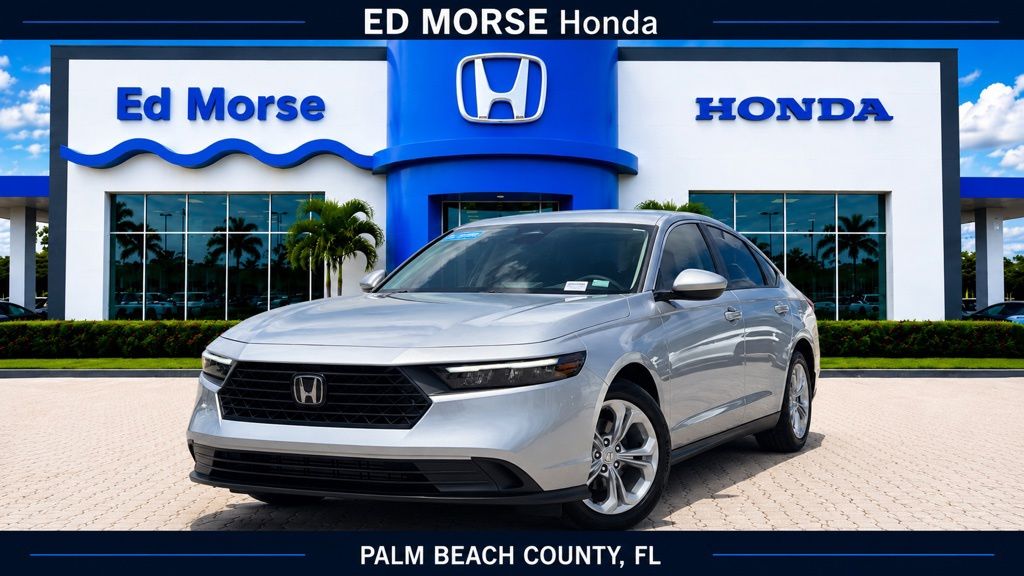 Silver 2023 Honda Accord Sedan Front-Wheel Drive Continuously Variable Transmission