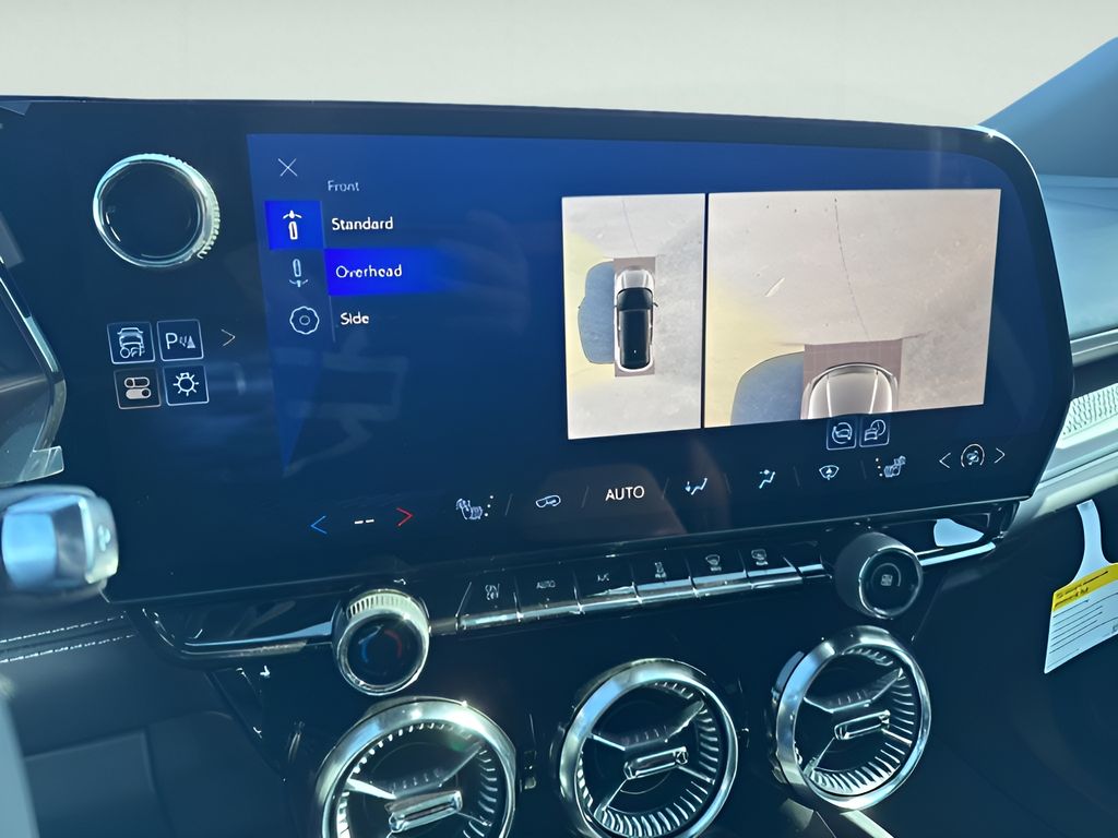 2025 Chevrolet Blazer EV LT - Photo 25