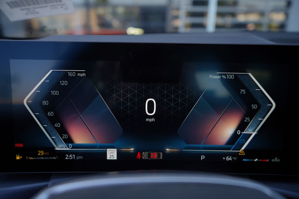 Thumbnail: 2025 BMW 3 Series - 16