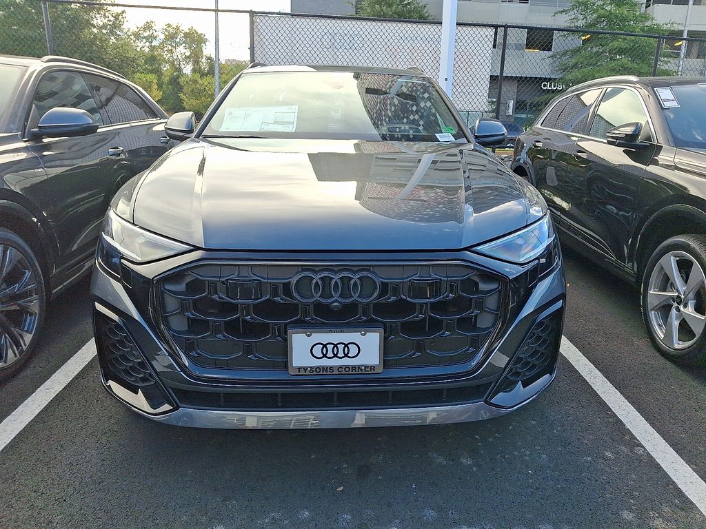 Thumbnail: 2026 Audi Q8 - 2