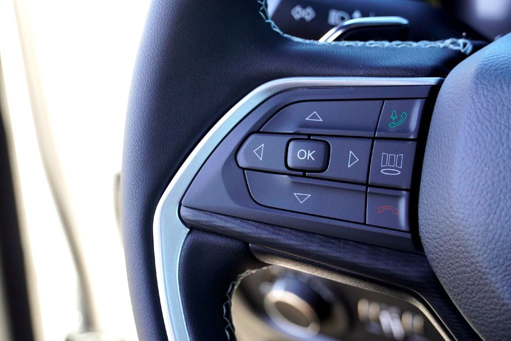 New Car 2025 Jeep Grand Cherokee  Laredo For Sale Under $35,000 In Taylor, Texas