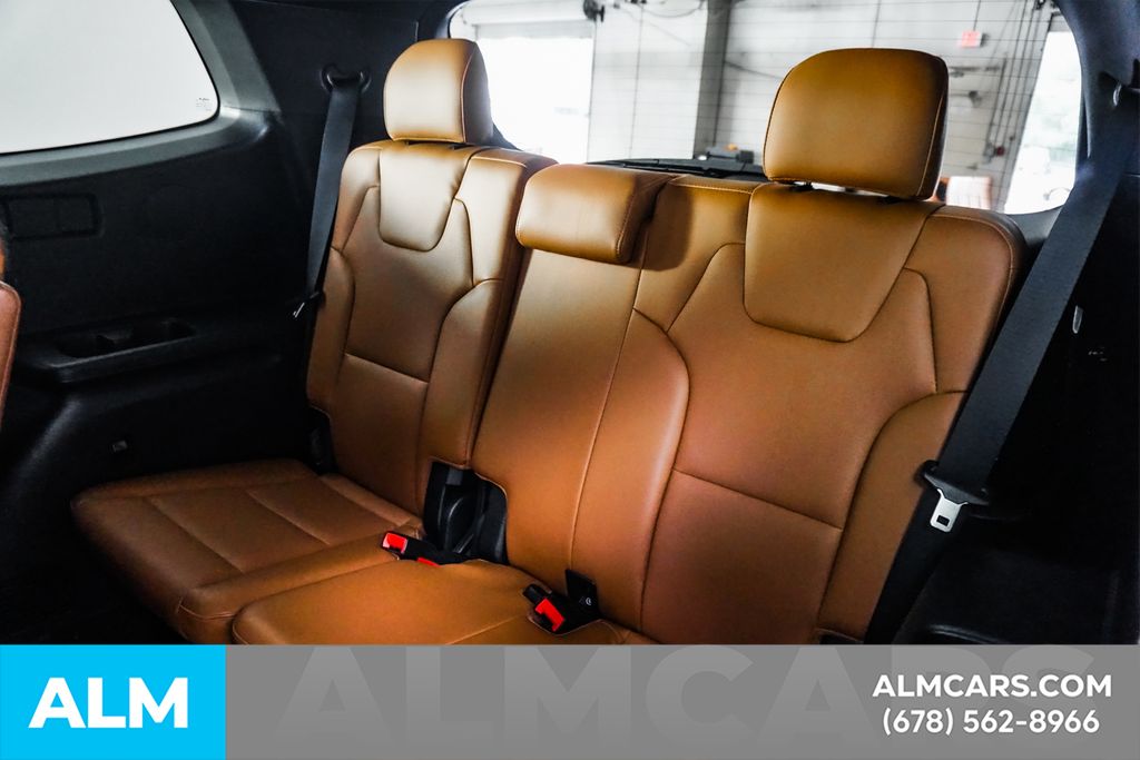 Used 2025 Black Kia EX X-Line image 19