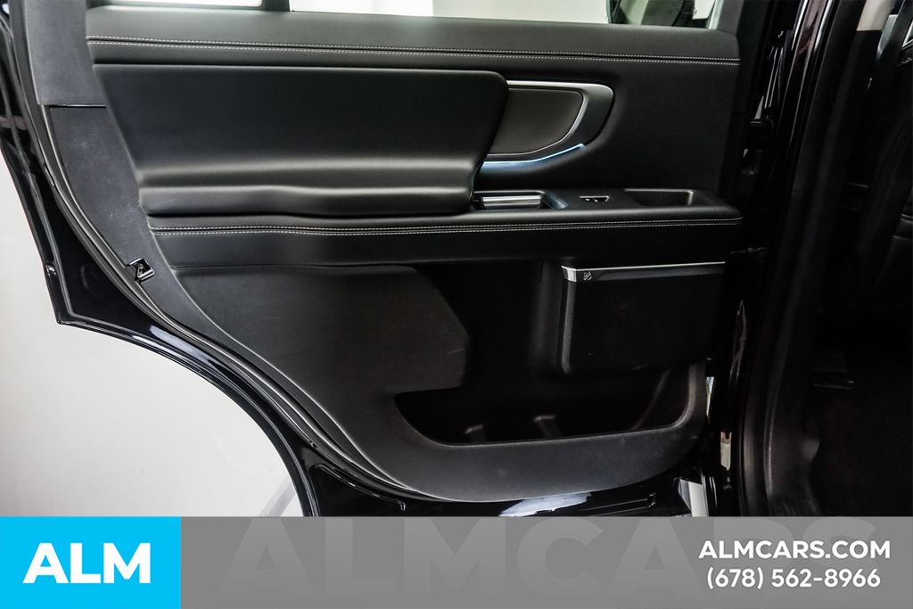 Used 2025 Black Ford Platinum image 57