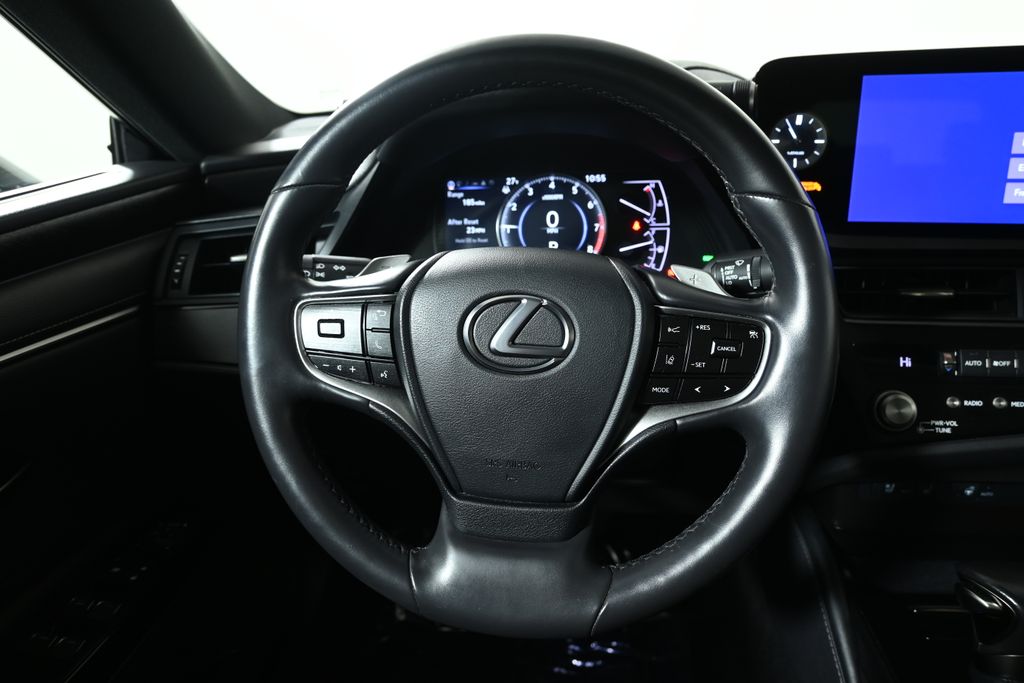 Thumbnail: 2023 Lexus ES - 18