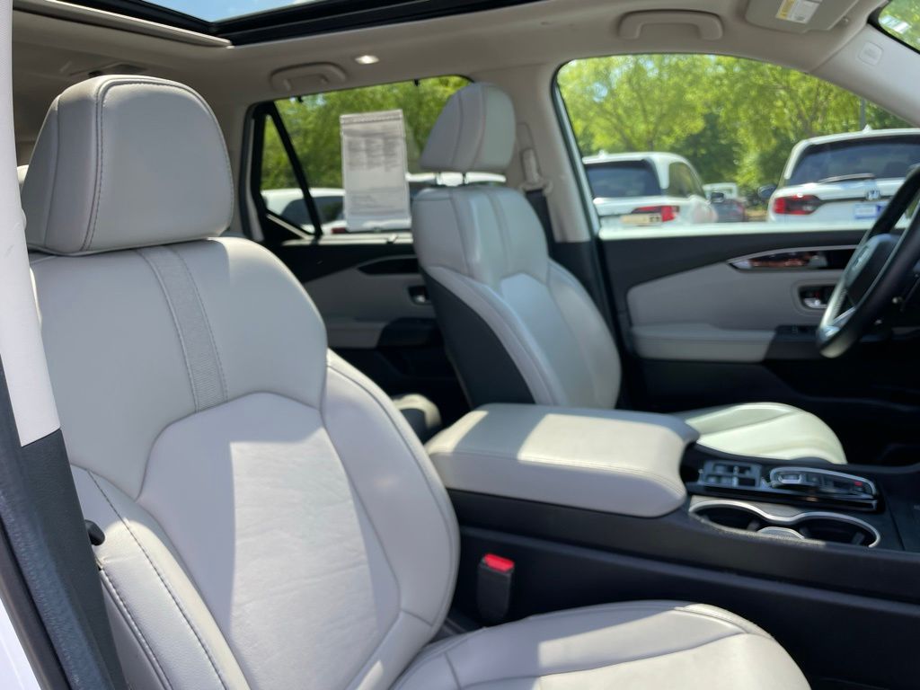 Thumbnail: 2025 Honda Pilot - 32