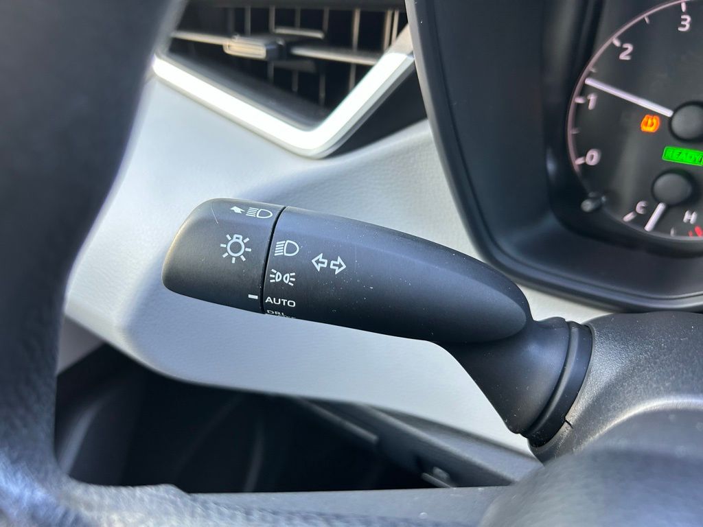 Thumbnail: 2025 Toyota Corolla - 20