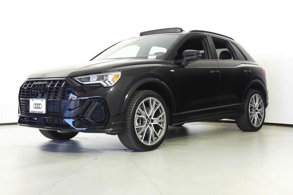 Thumbnail: 2025 Audi Q3 - 2