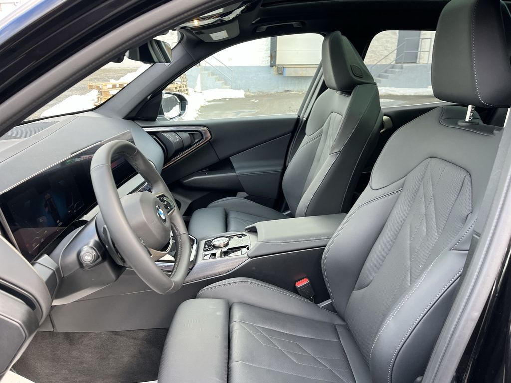 Thumbnail: 2025 BMW X3 - 11