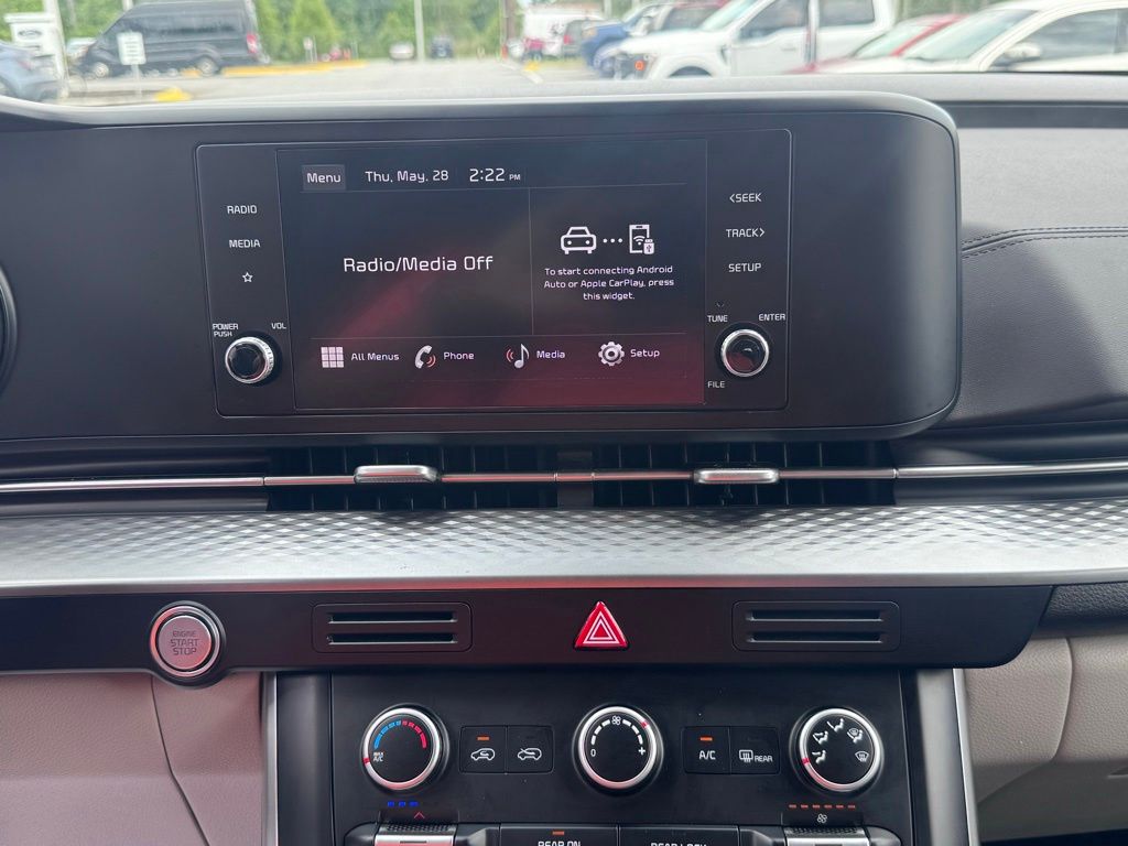 2024 Kia Carnival MPV LX Seat Package