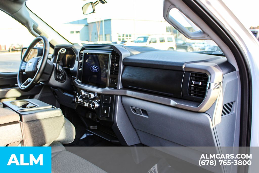 Used 2025 White Ford XLT image 21