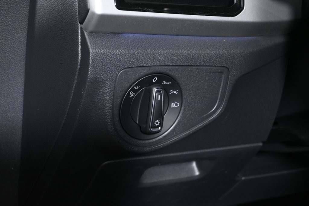 Thumbnail: 2023 Volkswagen Atlas - 29