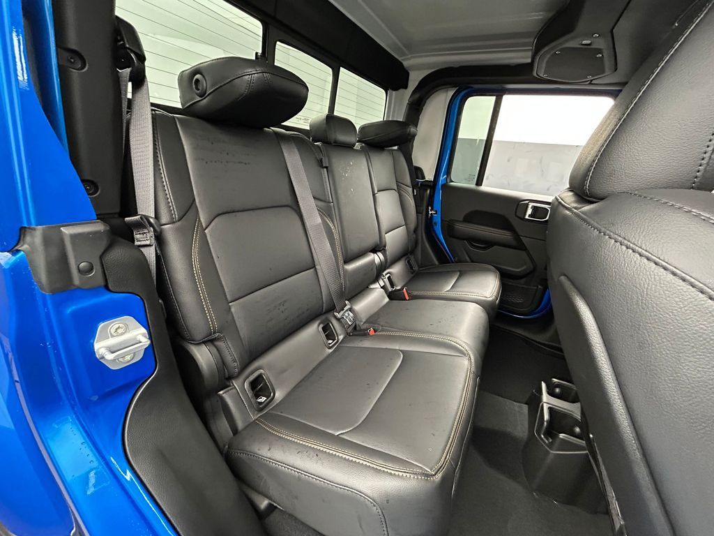 New 2026 Hydro Blue Pearlcoat Jeep Sahara image 32