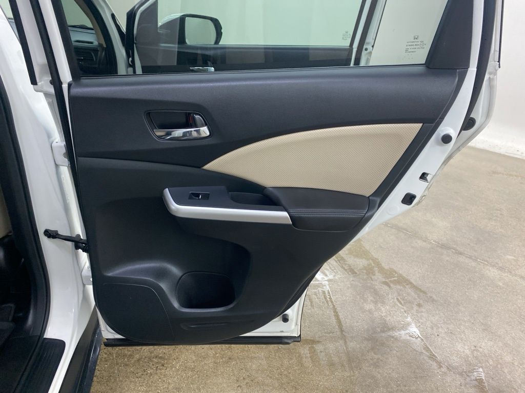 2016 Honda CR-V Touring photo