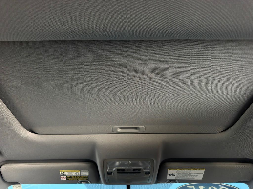 2015 Toyota Highlander XLE V6 Silver at Autostrade