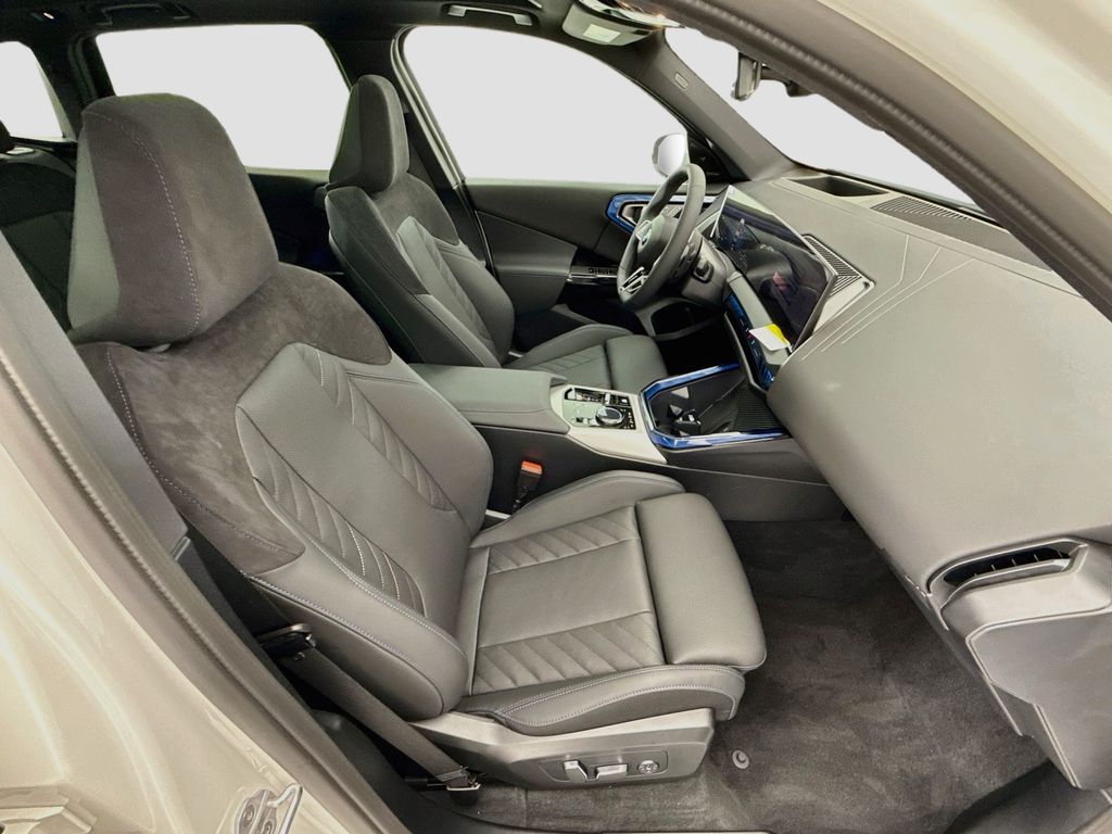 Thumbnail: 2026 BMW X3 - 19