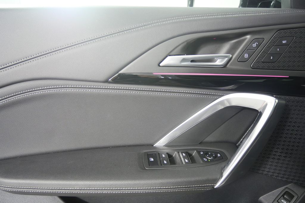 Thumbnail: 2023 BMW X1 - 8
