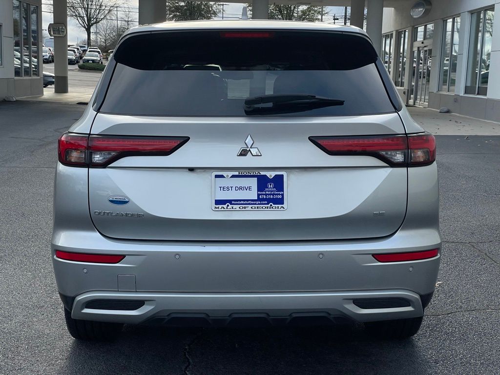 Thumbnail: 2024 Mitsubishi Outlander - 5