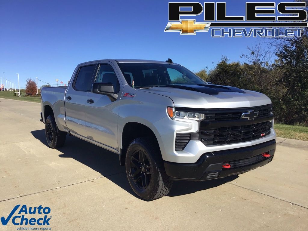 2022 Chevrolet Silverado 1500 LT Trail Boss Crew Cab 4WD