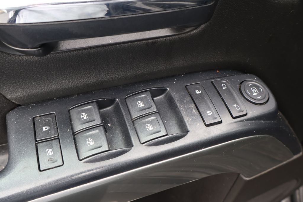 Thumbnail: 2018 Chevrolet Silverado 1500 - 15