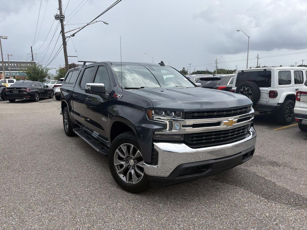 Shadow Gray Metallic 2021 Chevrolet Silverado 1500 Pickup Truck Four-Wheel Drive 8-Speed Automatic