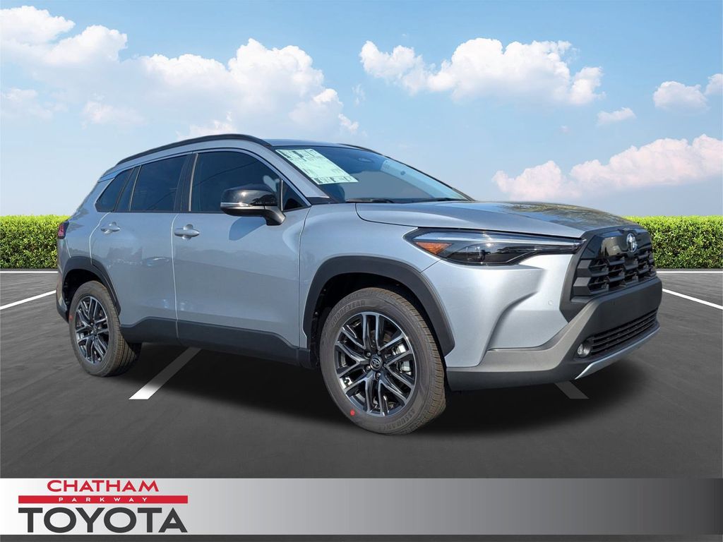 2026 Toyota Corolla Cross XLE's photo