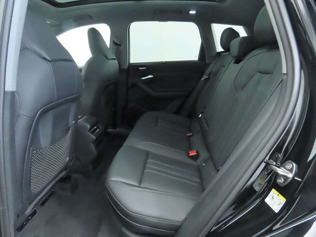 2025 Audi Q6 e-tron Premium 23