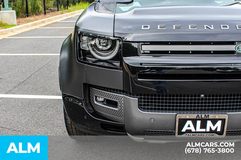 Used 2023 Gray Land Rover Carpathian Edition image 11