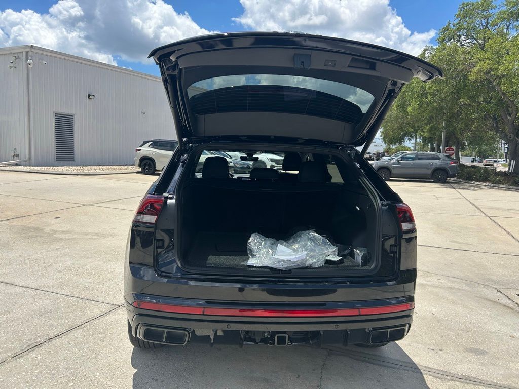 New 2026 Deep Black Volkswagen 2.0T SEL R-Line Black image 43