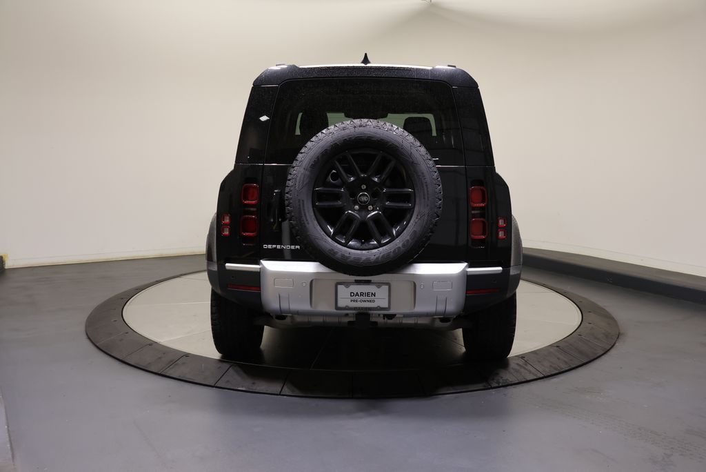Thumbnail: 2024 Land Rover Defender - 4