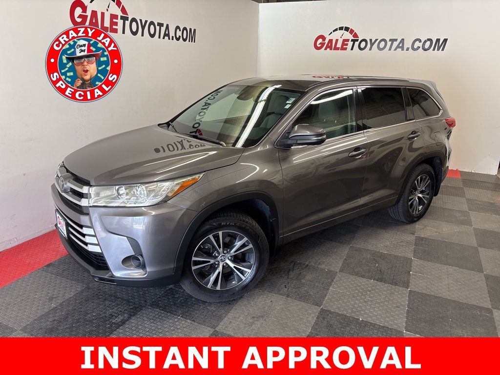 2018 Toyota Highlander LE