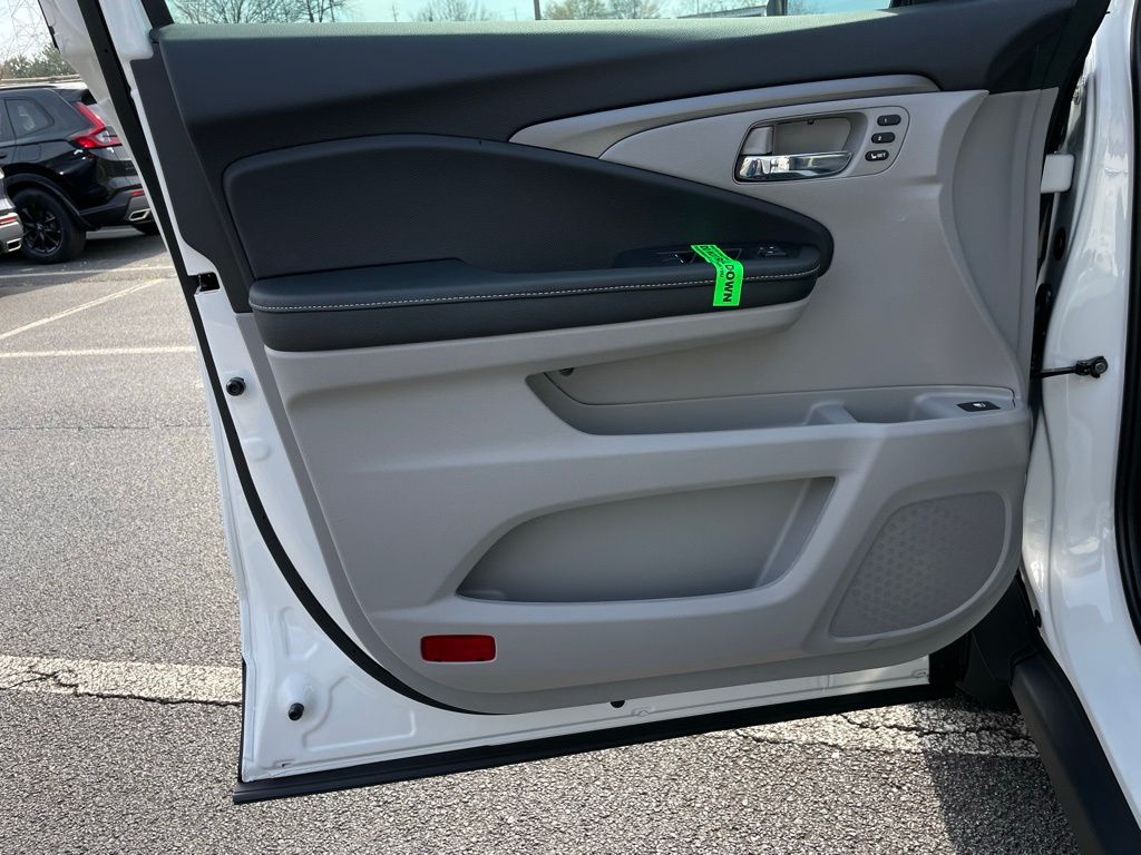 Thumbnail: 2026 Honda Ridgeline - 24