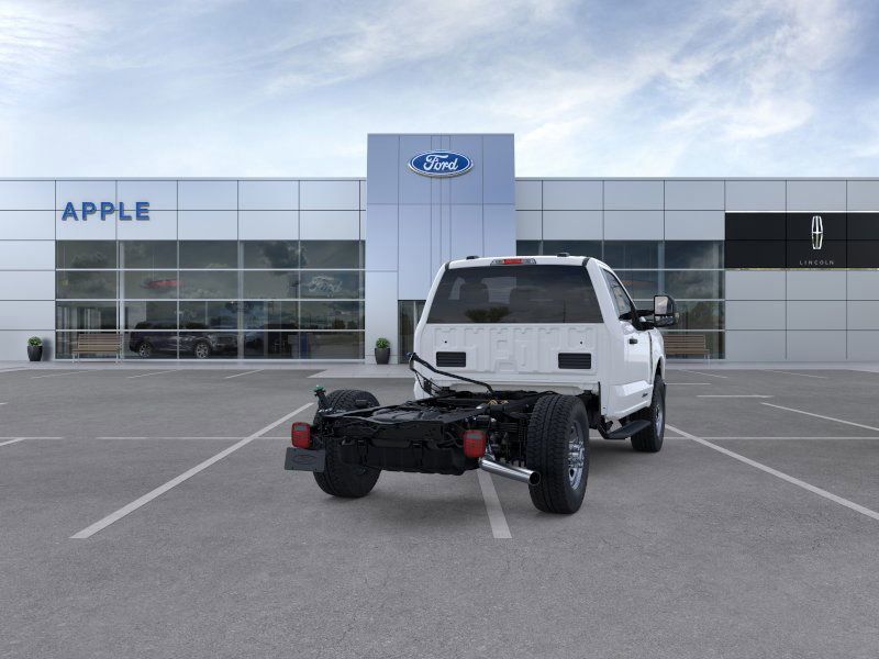 2026 Ford F-350 Chassis XL