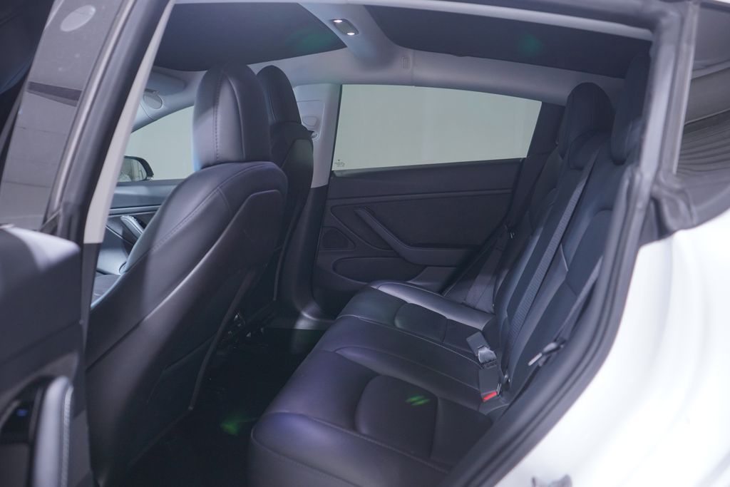 Thumbnail: 2020 Tesla Model 3 - 9