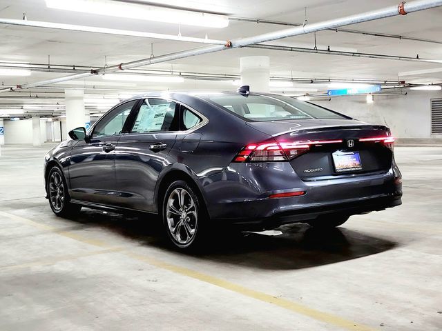 2024 Honda Accord EX 32