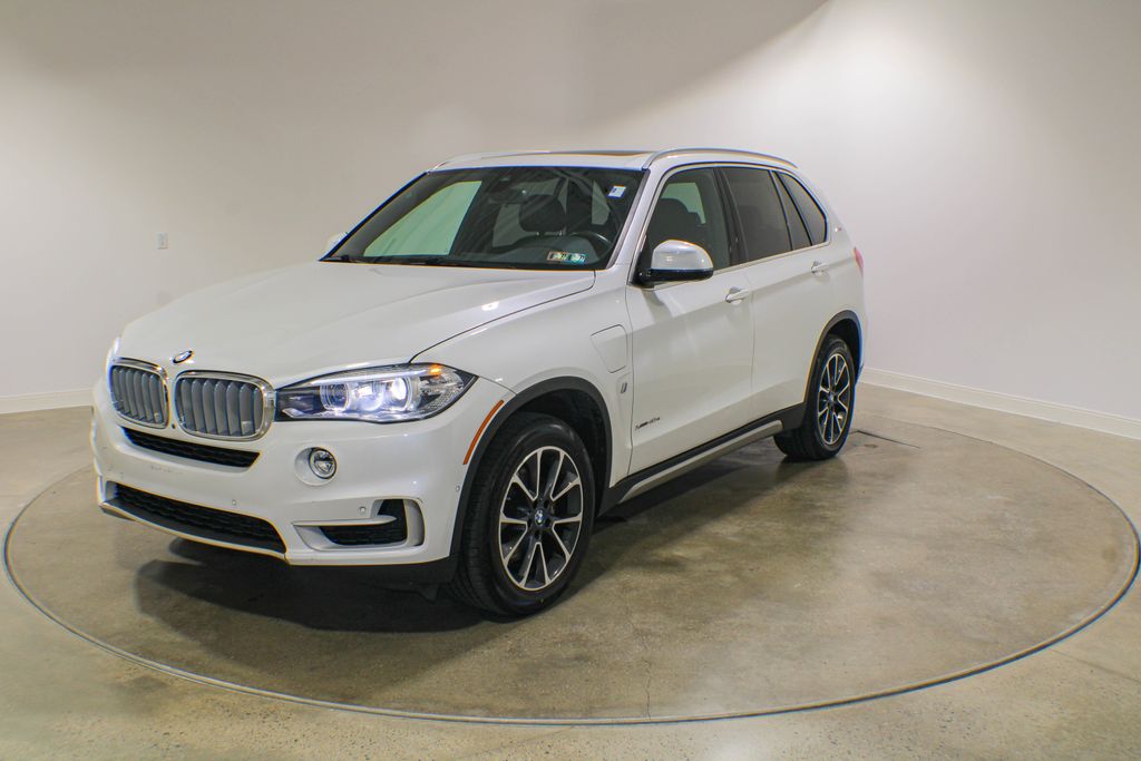 White Metallic 2018 BMW X5 xDrive40e iPerformance AWD SUV / Crossover All-Wheel Drive 8-Speed Automatic