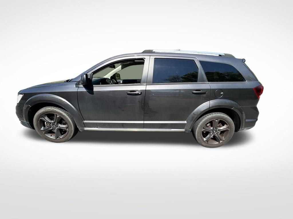 Certified Used 2020 Gray Dodge Crossroad image 2