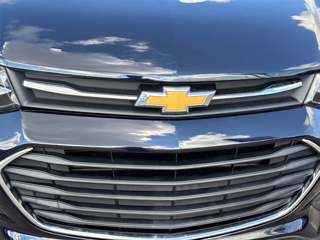 2021 Chevrolet Trax LT Blue at Classic Elite Chevrolet Hwy 6