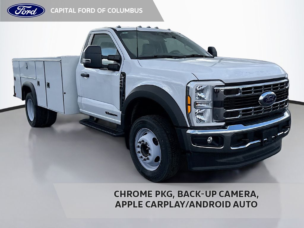 2024 Ford F-450 Super Duty Chassis Cab XL's photo