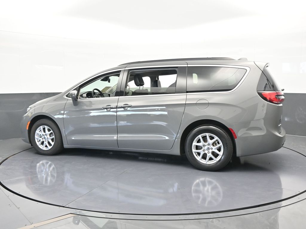 Used 2022 Chrysler Pacifica Touring L with VIN 2C4RC1BGXNR142920 for sale in Miami, FL