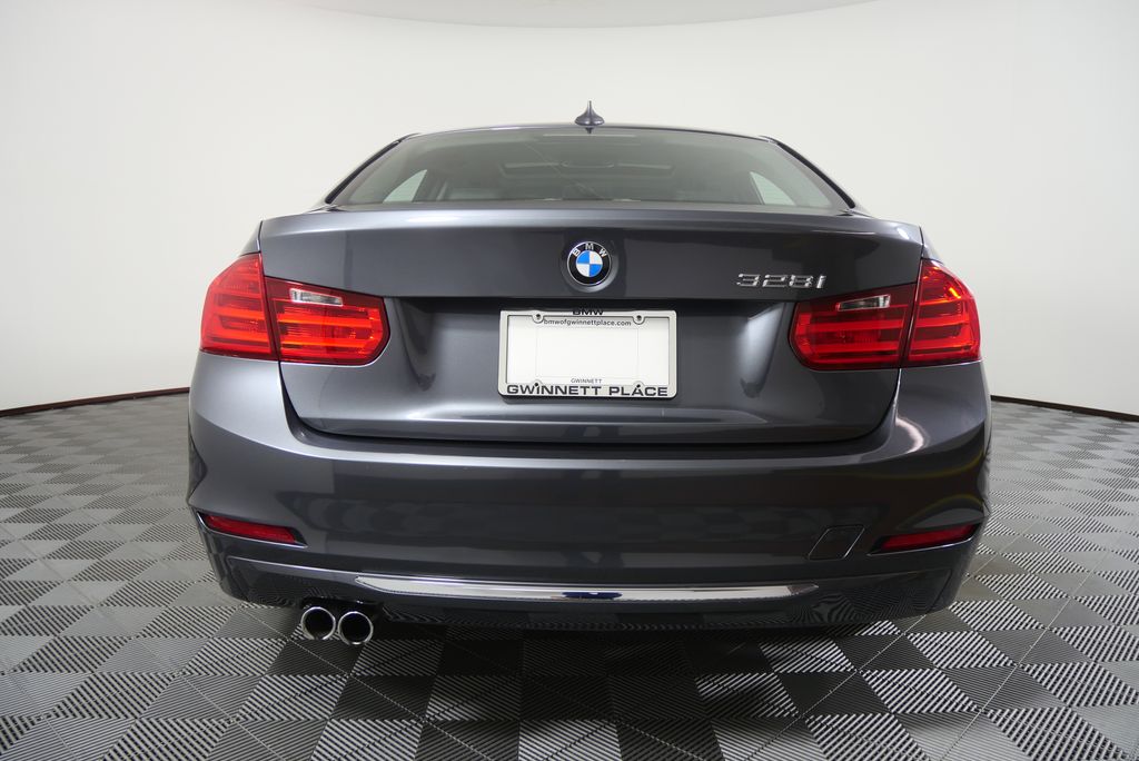 Thumbnail: 2015 BMW 3 Series - 4