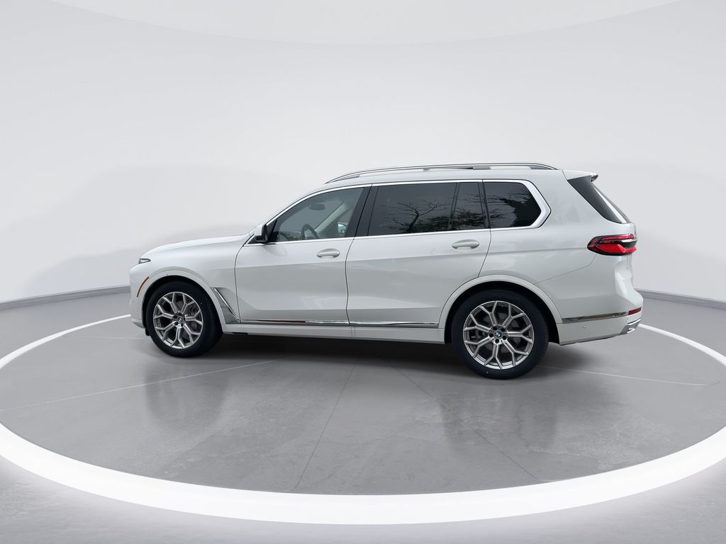 2025 BMW X7 xDrive40i 5