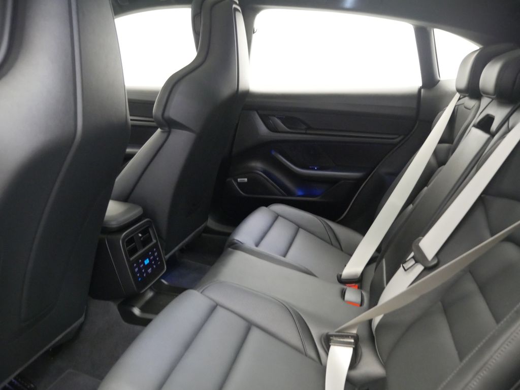 Thumbnail: 2023 Porsche Taycan - 20