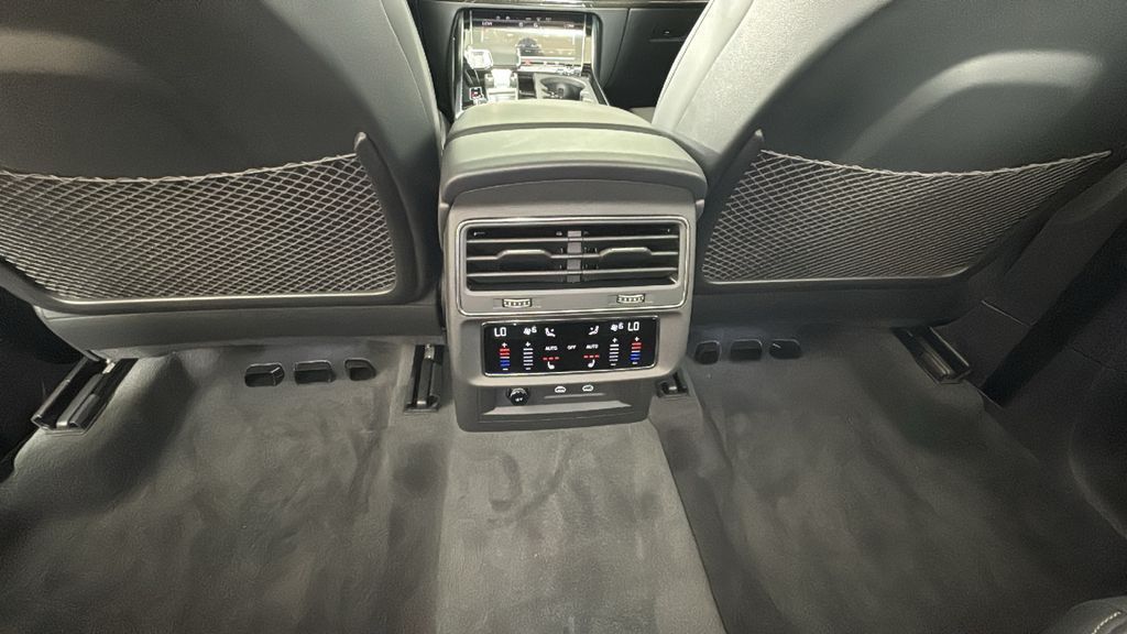 Thumbnail: 2025 Audi Q7 - 23