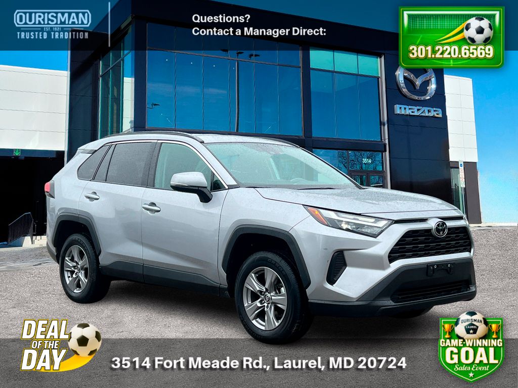 Silver Sky Metallic 2024 Toyota RAV4 XLE FWD SUV / Crossover Front-Wheel Drive 8-Speed Automatic