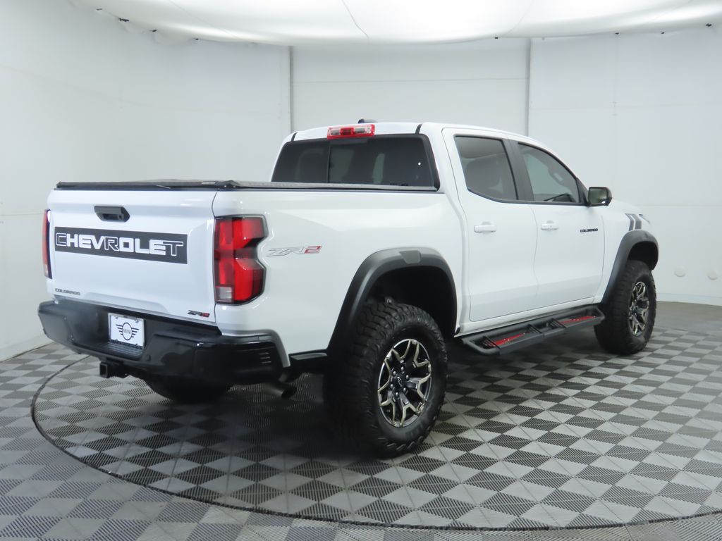 Thumbnail: 2024 Chevrolet Colorado - 5