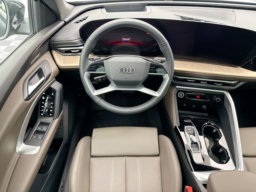 Thumbnail: 2025 Audi Q5 - 10