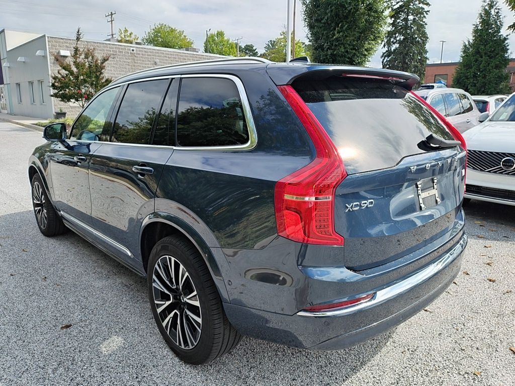 Used 2024 Blue Volvo T8 Plus 6 Passenger image 5