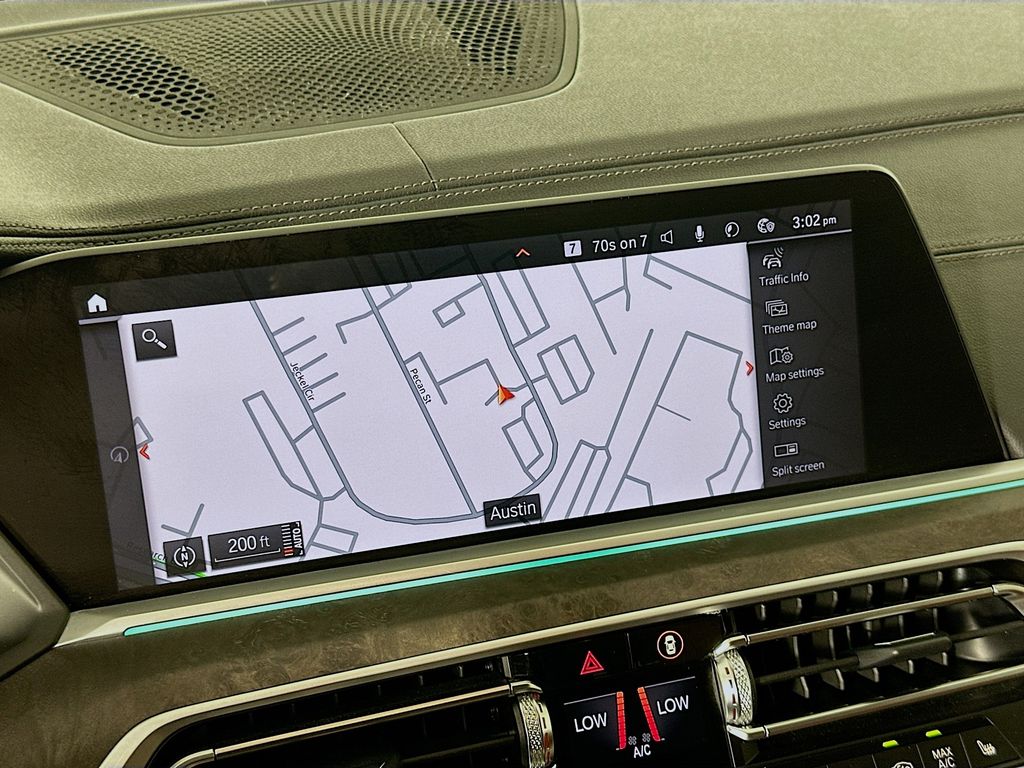 2022 BMW X7 xDrive40i 13